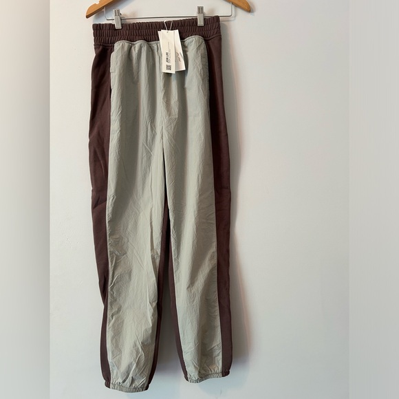 Zara Leisure Sweatpants. - Picture 4 of 4